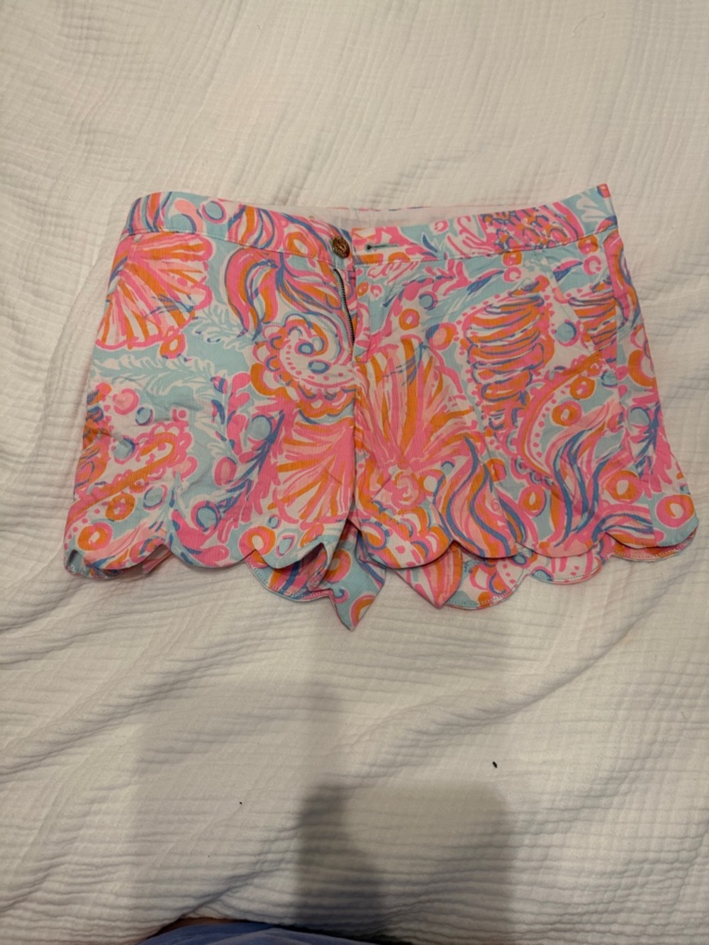 Lilly Pulitzer Coral Pink Multi Scallop Hem Shorts size 8